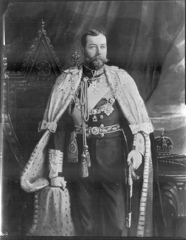 King George V (1865-1936).
