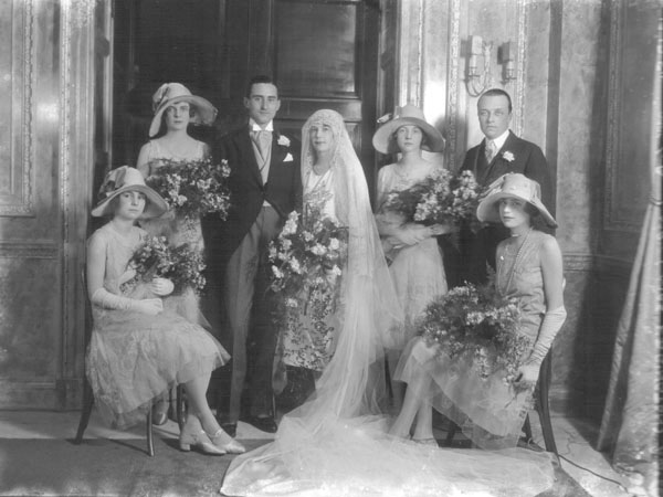 The marriage of George Bruce Ismay to Miss Florence Edrington, wedding group with best man and bridesmaids. 