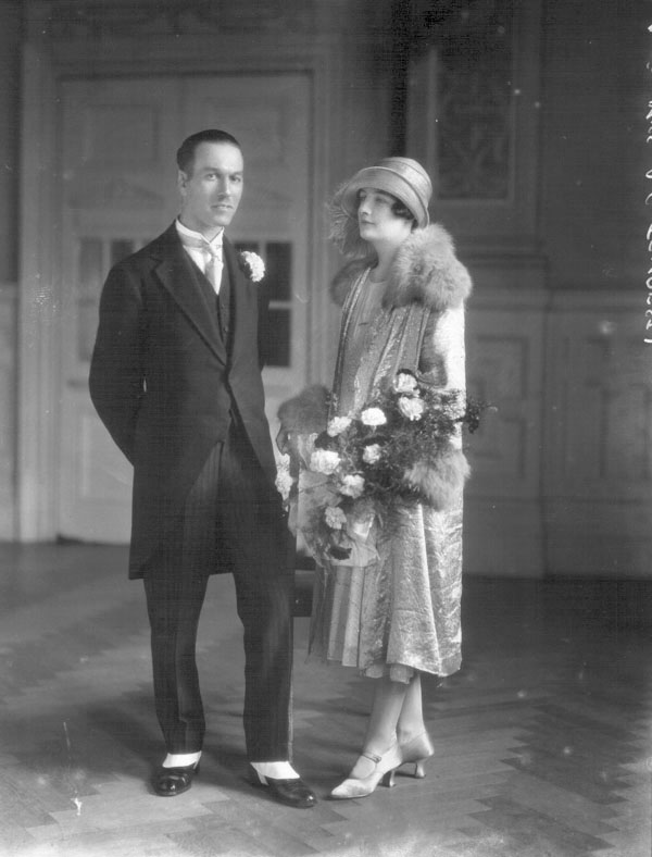 Mr & Mrs Darrell Godfrey Garside, wedding portrait. 