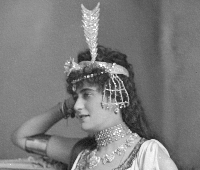 Miss Helena Violet Alice Keith Fraser, later Countess of Stradbroke (d. 1949).