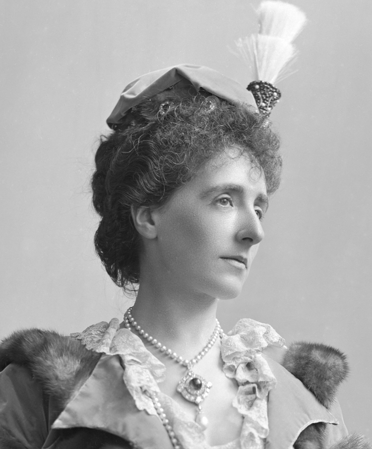 Lady Fitzgerald, n&eacute;e Amelia Catherine Bischoffsheim (d 1947). 