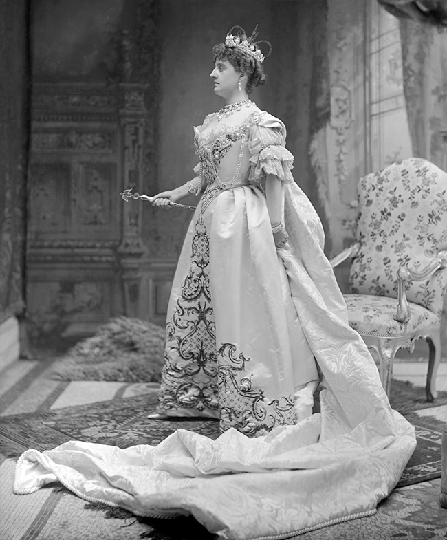 Theresa (Susey Helen), Marchioness of Londonderry, née Chetwynd-Talbot (1856-1919).