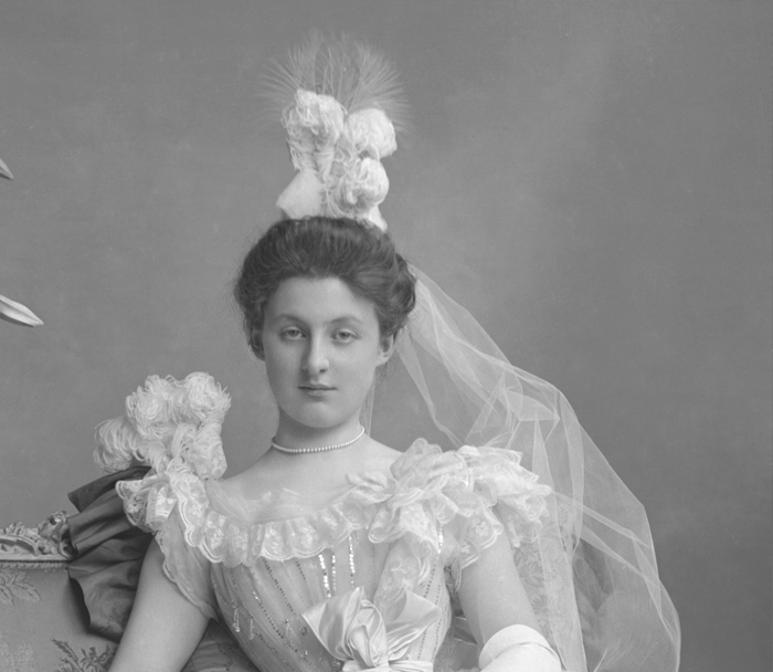 Lady (Susan Elizabeth) Clémentine Waring, née Hay (1879-1964).