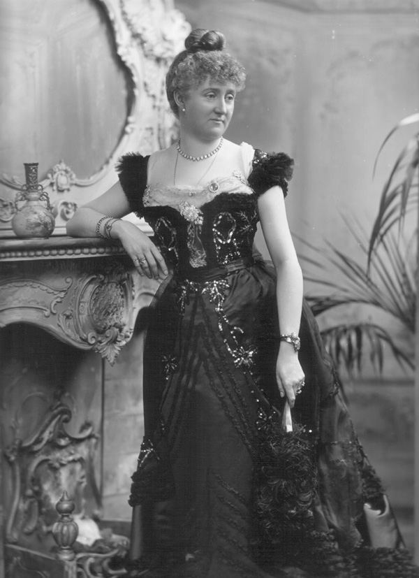 Anne Emily, Duchess of Roxburghe, née Spencer-Churchill (1854-1923).