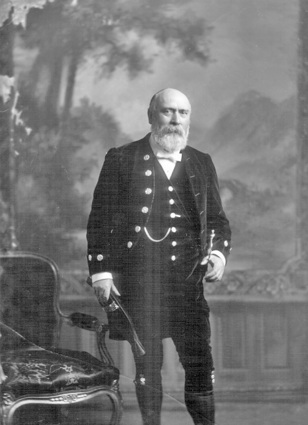 Sir William Dunn (1833-1912).