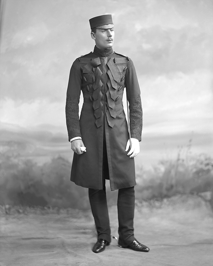 Lieutenant, later Captain Rt. Hon. Frederick Edward Guest (1875-1937).