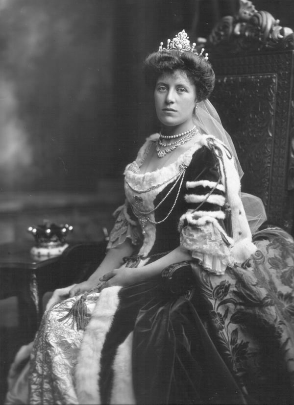 Lilias Margaret Frances, Countess of Bathurst (d. 1965), née Borthwick. 
