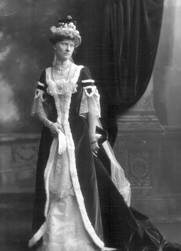 Mary, Viscountess Hardinge, later Marchioness of Abergavenny, née Mary Frances Nevill (d. 1954). 