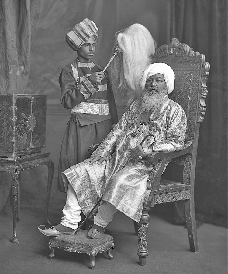 Baba Sir Khem Singh Beda and Attendant