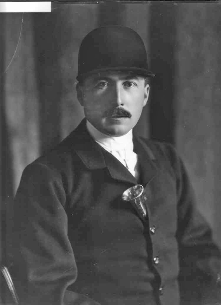 Warner Francis John Plantagenet Hastings, 14th Earl of Huntingdon (1868-1939)