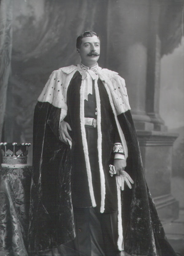 Henry Alexander Gordon Howard, 4th Earl of Effingham (1866-1927). 