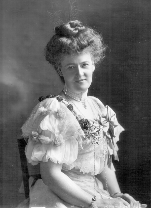 Hon. Mrs Cecil Saumarez Irby, neé Florence Augusta Dormer (d. 1947).