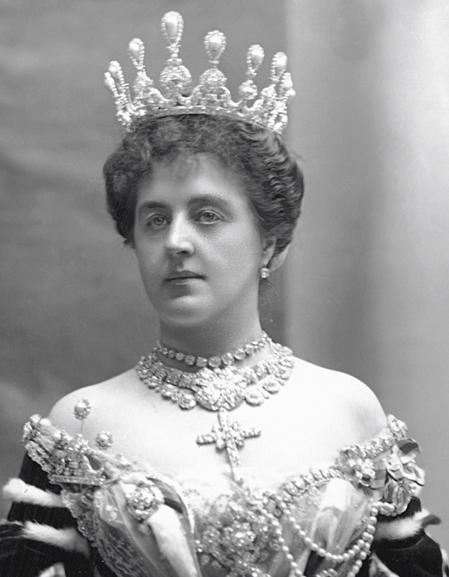 Theresa (Susey Helen), Marchioness of Londonderry (1856-1919), née Chetwynd-Talbot.