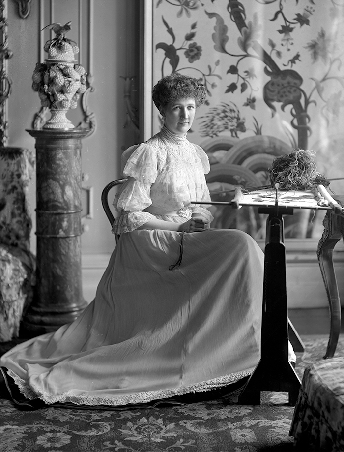 Julia Mary, Lady Carew, née Lethbridge (d.1922).