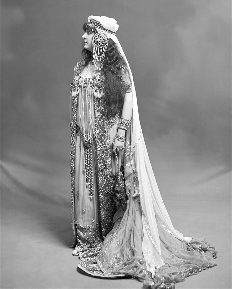 Princess Francis Edmund von Hatzfeldt, née Clara Huntington ( )