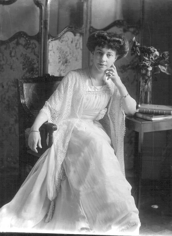Lady Griffin, née Marie Leupold ( ). 