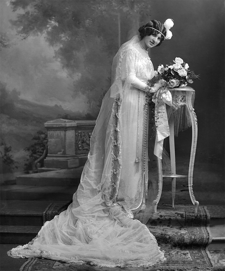 Mdlle Maria Isabel Regina Aspasia de Bittencourt, later Countess of Lisburne (d. 1944). 