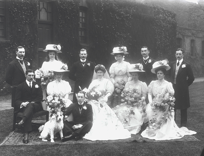 The marriage of Charles Francis Simonds to Evelyn Julia Hickman, 23 April 1923, 