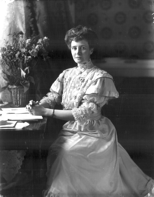 Hon. Mrs Alfred Deakin, née Pattie Browne ( ).