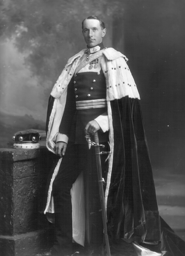 Arthur Kenlis Maxwell, 11th Baron Farnham (1879-1957). 