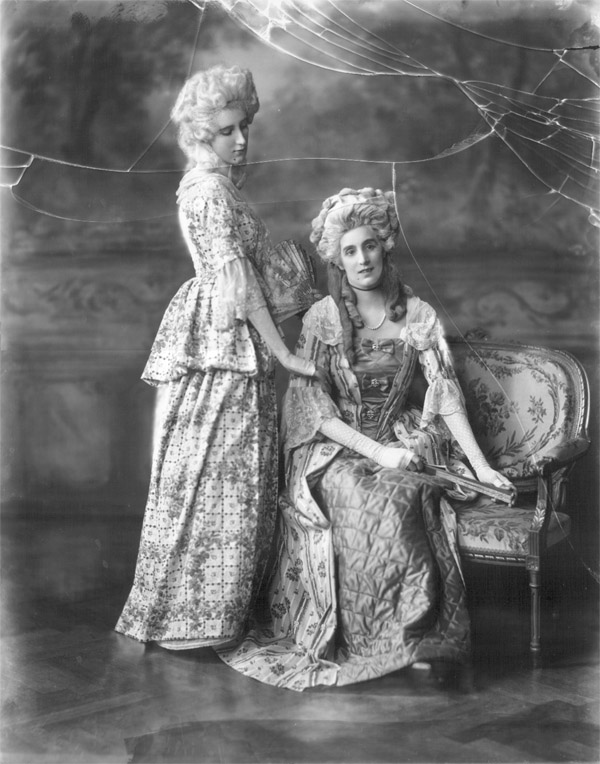 Mrs & Miss Boyle [needs identification] 