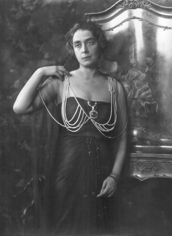 Princess Marthe Bibesco, née Marthe Lucie Lahovary (1886-1973). 