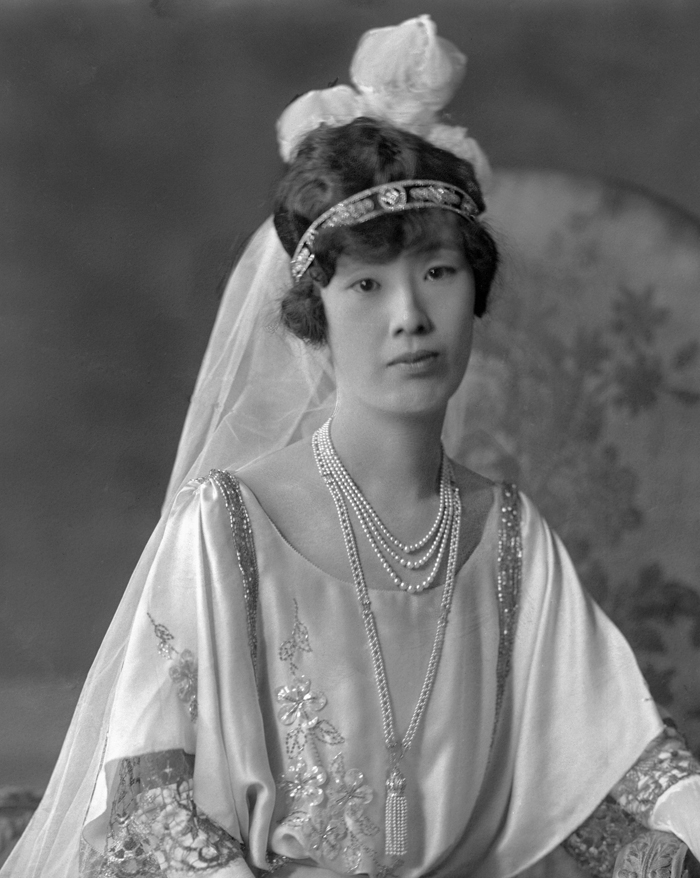 Princess Shimazu, née Isoku, 6th daughter of Prince Sanenori Tokudaiji 徳大寺実則 [Grand Cordon of the Chrystanthemum to HM the Emperor (Meiji)], wife of Prince Tadashige Shimazu [Rear Admiral, Member of the House of Peers, Japanese Minister to the Court of St. James]