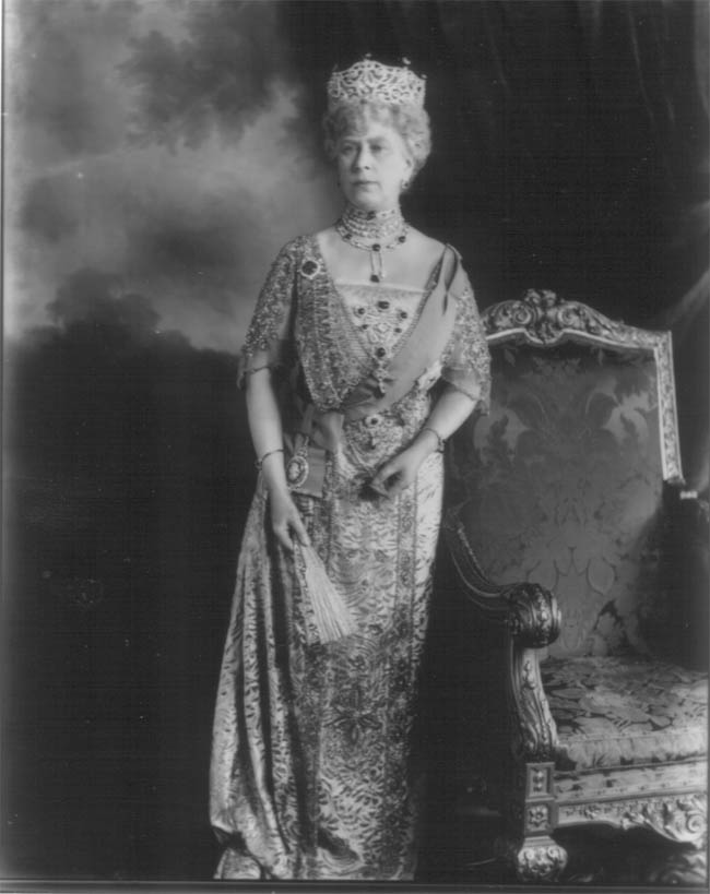 Queen Mary (1867-1953).