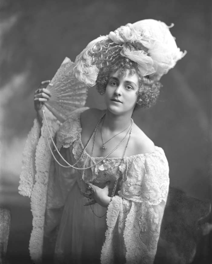 Miss Vanderbilt Wackerman 1900.